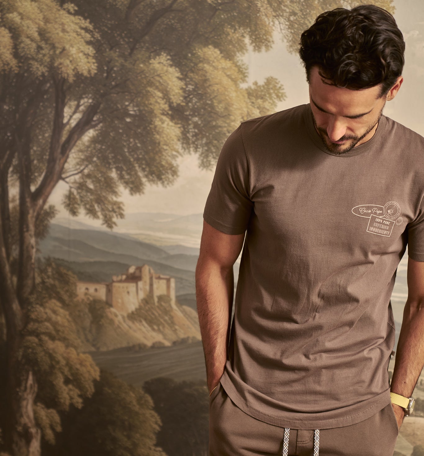 Organic Cotton Patch Print Camisa Crew Bronzo