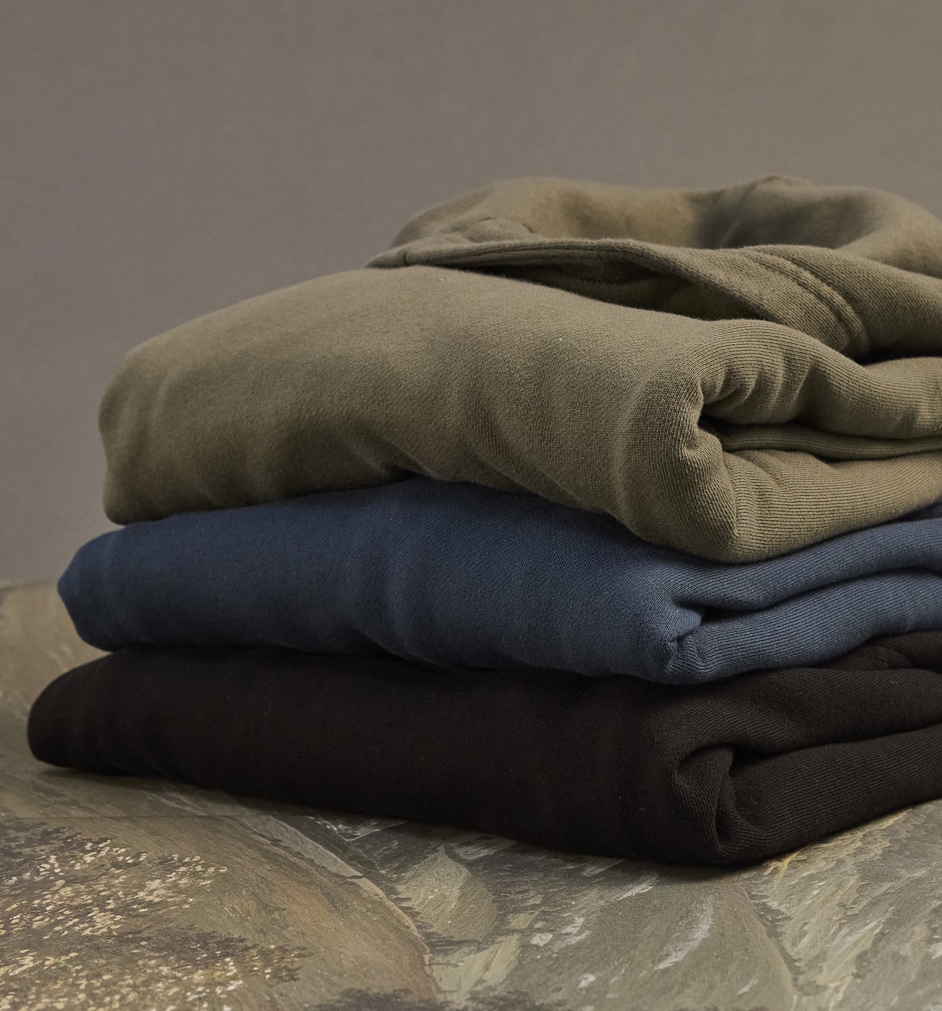Organic Cotton Raglan Hoody Black